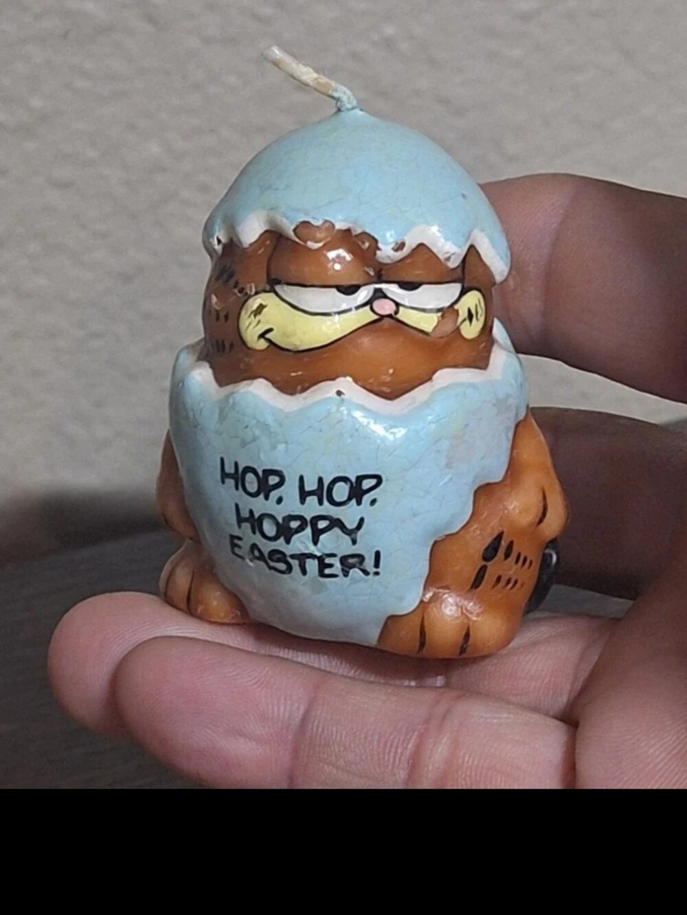 1981  Enesco/United Feature Syndicate Garfield Hop, Hop, Hoppy Easter! Candle